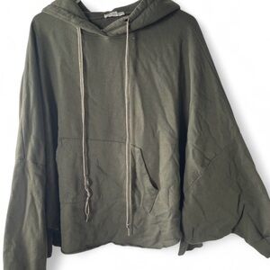 Textured Olive Green Knit Sweatshirt Cape Size OS Made in Italy.
